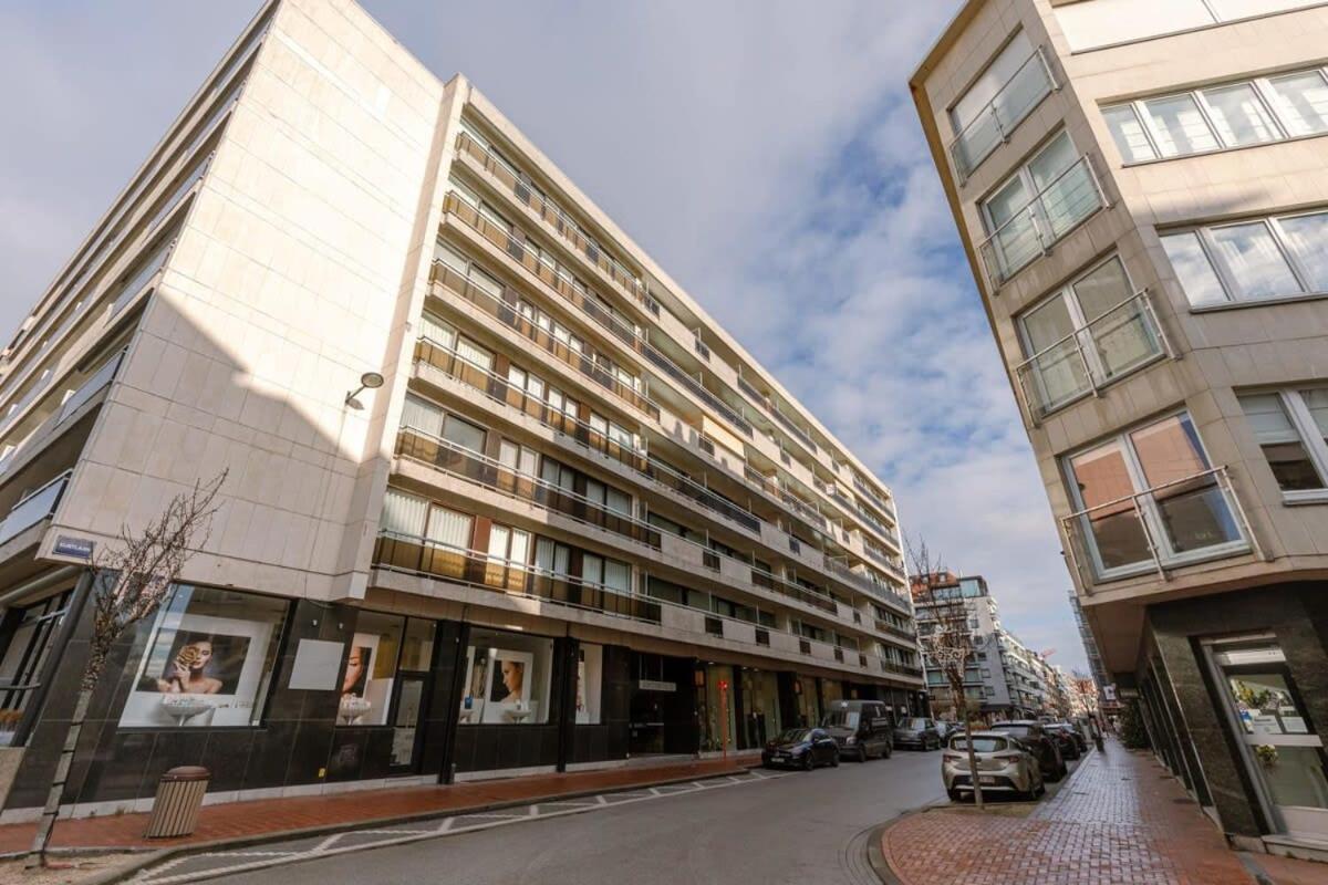 Stunning And Modern Apartment With Sunny Balcony Knokke-Heist Exterior photo